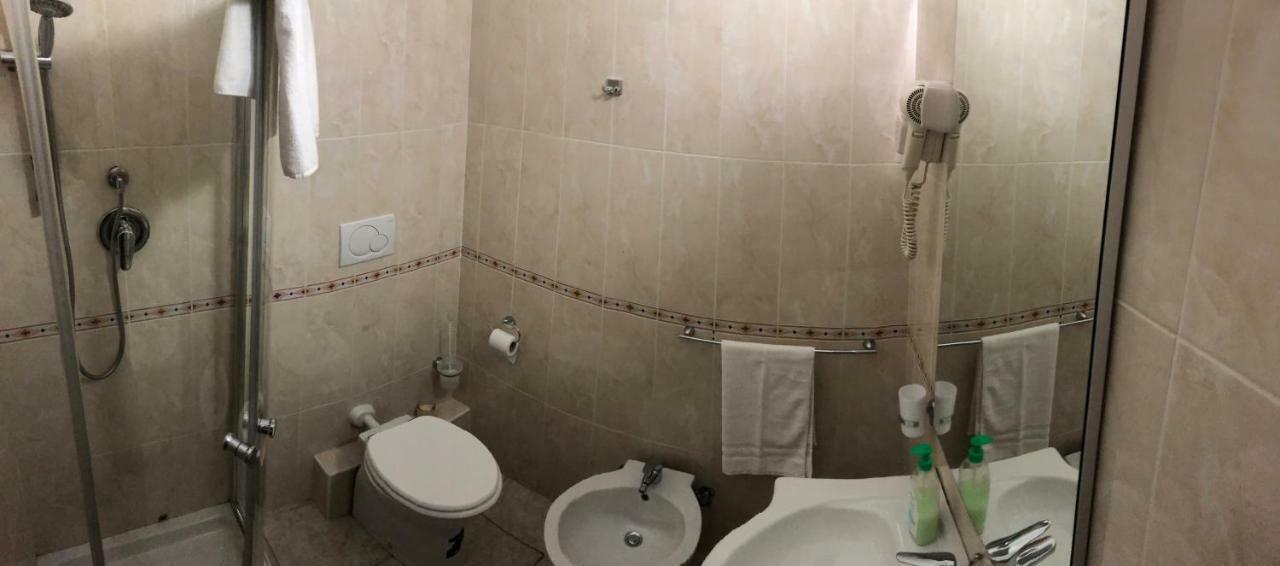 Sophia Home Рим Екстериор снимка